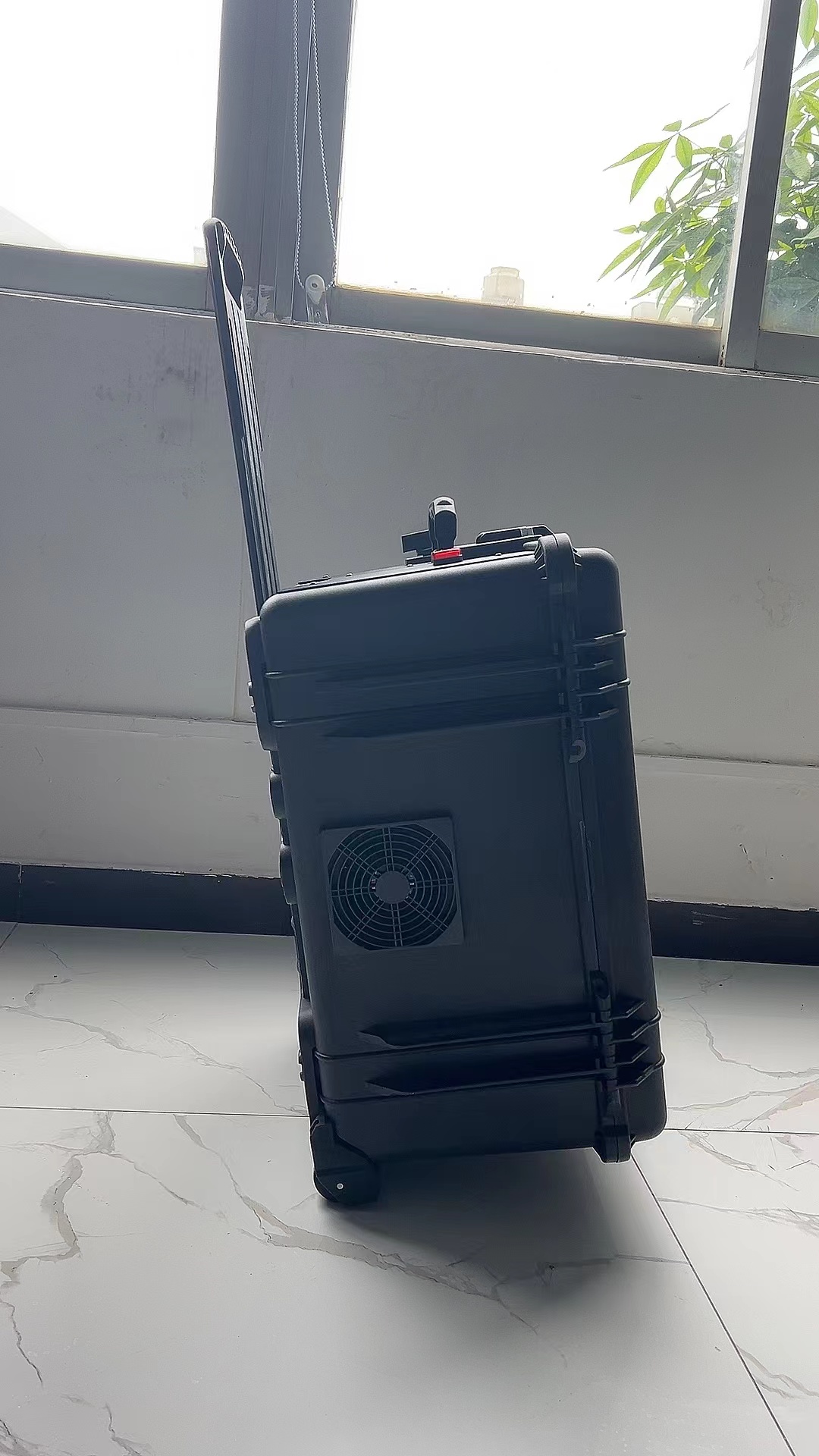 龙江手拉箱型移动通信干扰器
